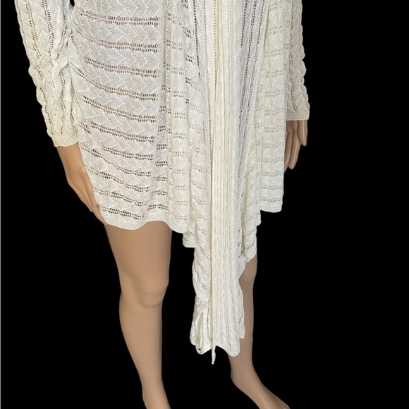 Alice & Olivia -ivory Eyelet Knit
Draped Neckline Sweater Sz (?) - Picture 8 of 16